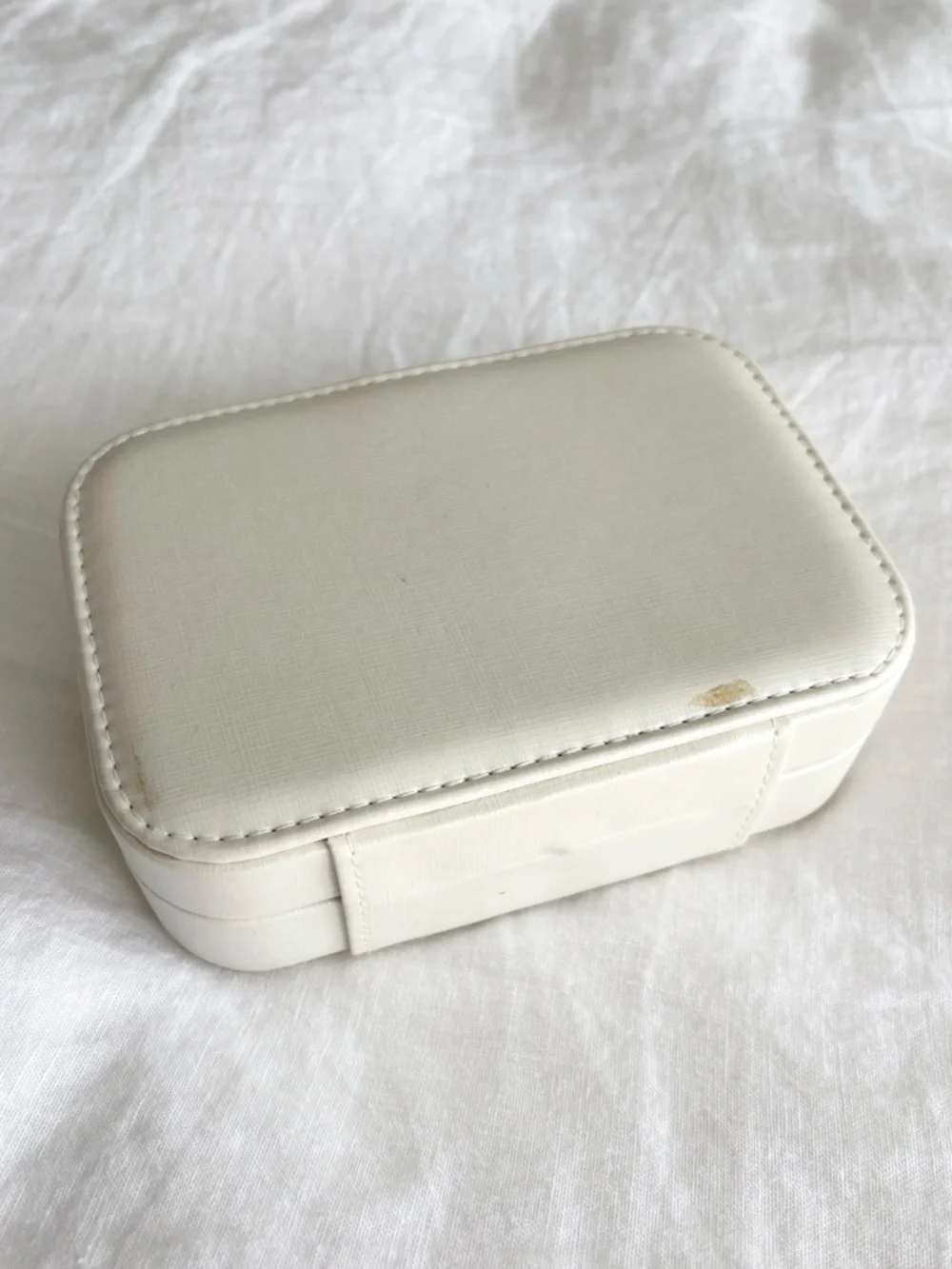 Amazon white travel